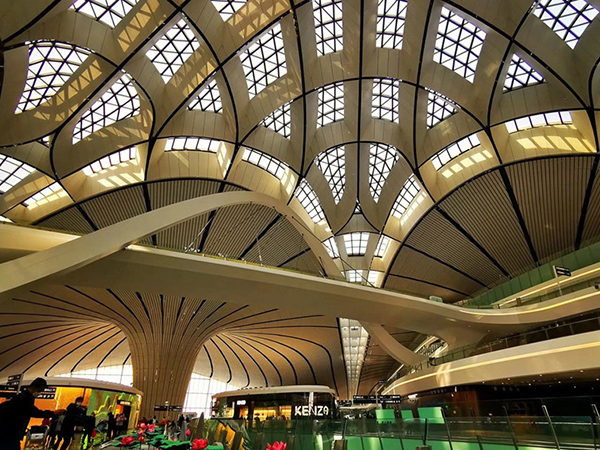 沈陽(yáng)幕墻公司在建筑外立面設(shè)計(jì)中的運(yùn)用方式